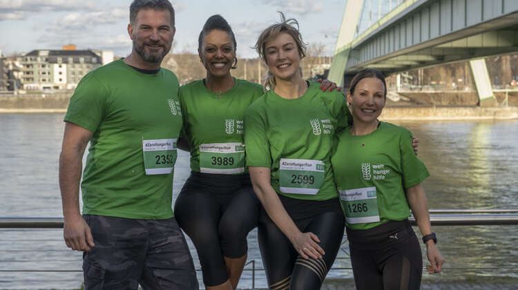 Die Botschafter der #ZeroHungerRun Challenge 2022 an Rhein.