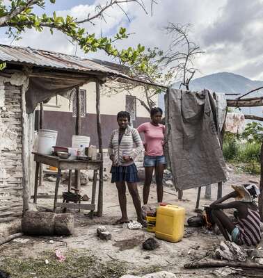 Zerstörte Häuser und Trümmer