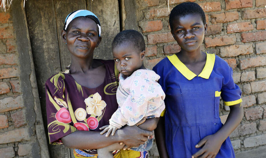 2014_Malawi_Mutter_Kind_WHH_Loeffelbein.jpg Eine Mutter von sechs Kindern in Yambe, Malawi, 2014.