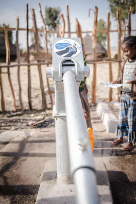 Eine Wasserpumpe von Viva Con Agua.