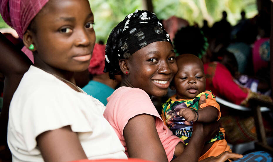 Zwei Frauen mit Baby, Somalia.