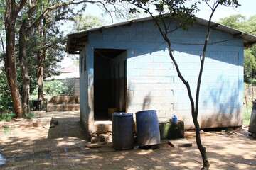 Toilette in Bahir Krankenhauslatrine mit vier Toiletten