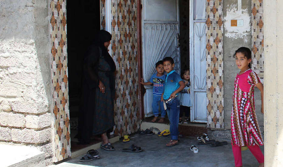 Mariam Khaled Mohammad mit ihren Kindern. 
