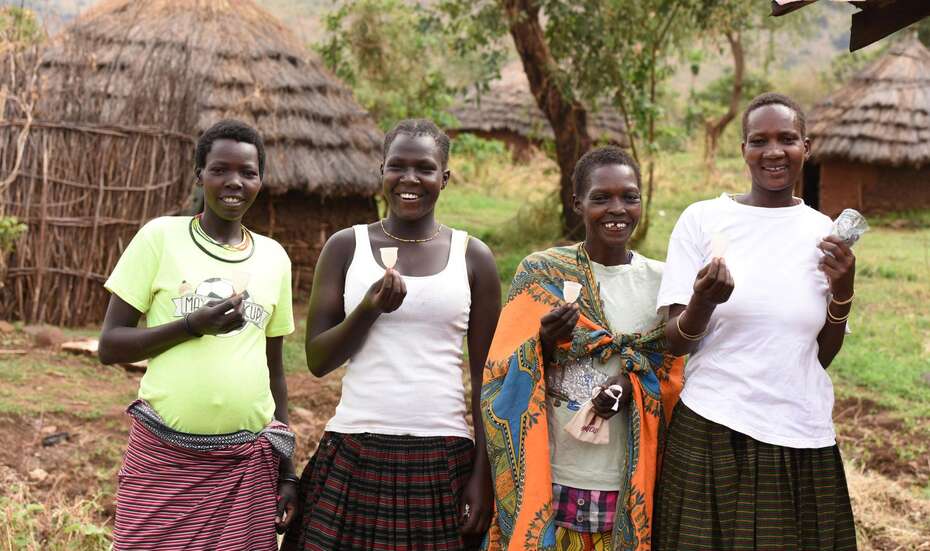Sie nehmen am Projekt Eva teil: Frauen aus dem ugandischen Dorf Nadorin. 