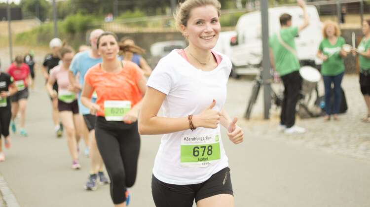 Läuferinnen in Sportklamotten.