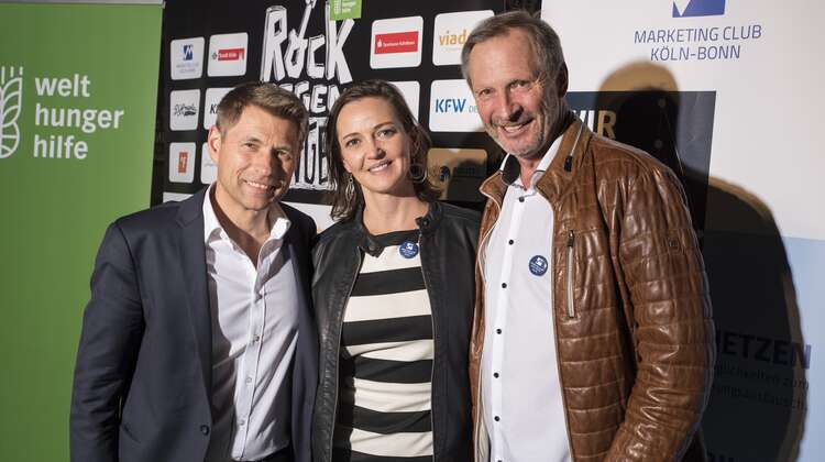 Das Logo des Marketing Clubs Köln-Bonn bei Rock gegen Hunger 2019 in der Live Music Hall in Köln.