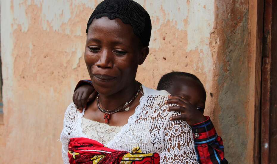 Melchurie Mukeshimana (29) mit ihrem Kind.