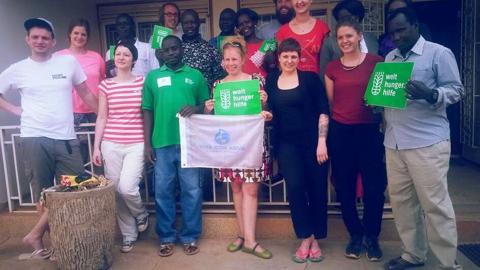 Das Team von Viva con Aqua.