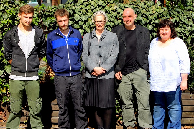 Die Mitglieder der AG Artikel 25