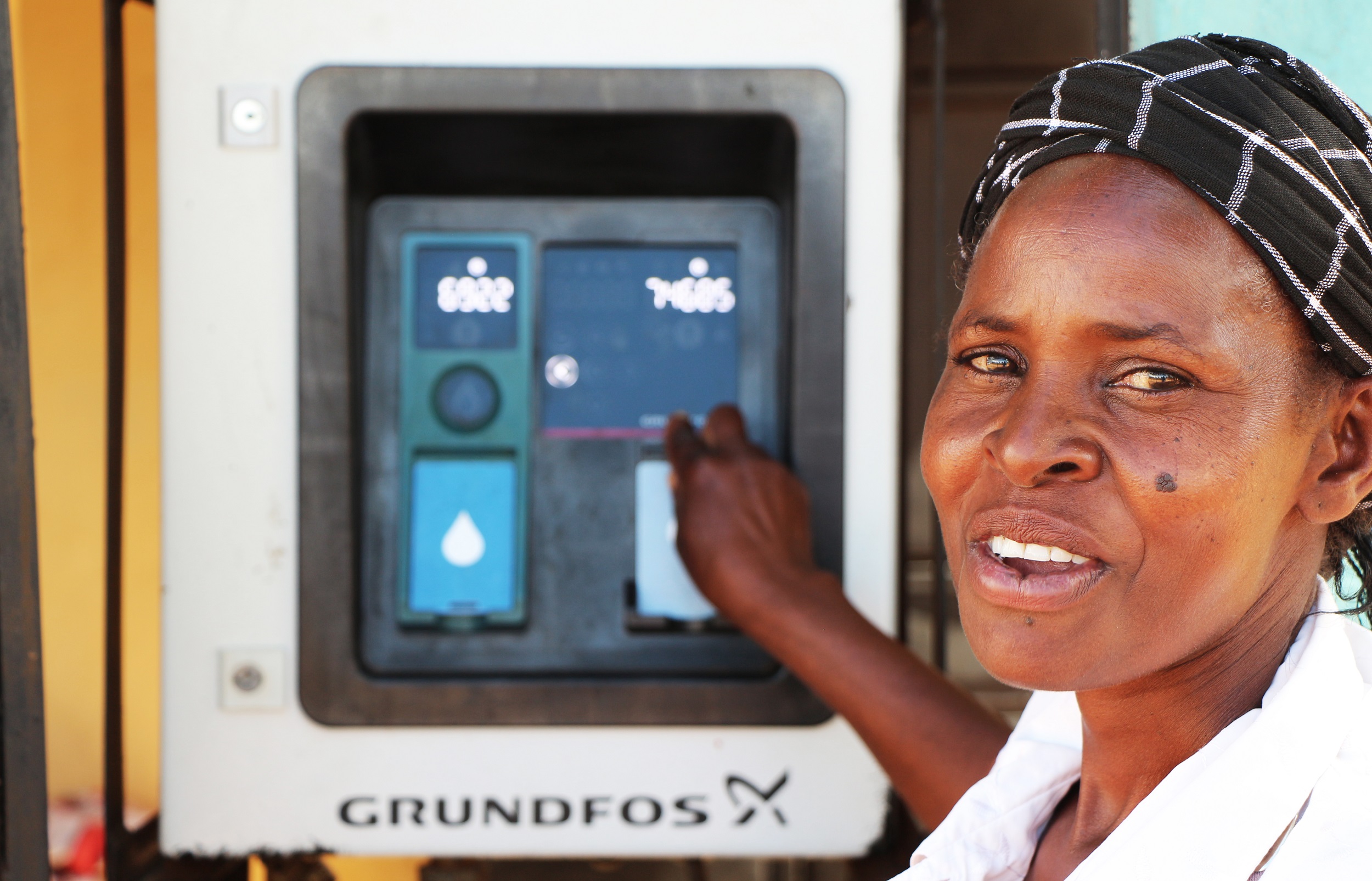 Digitales Bezahlsystem: So geht Wasserholen im Ngakaa Water Project in Makueni County, Kenia.