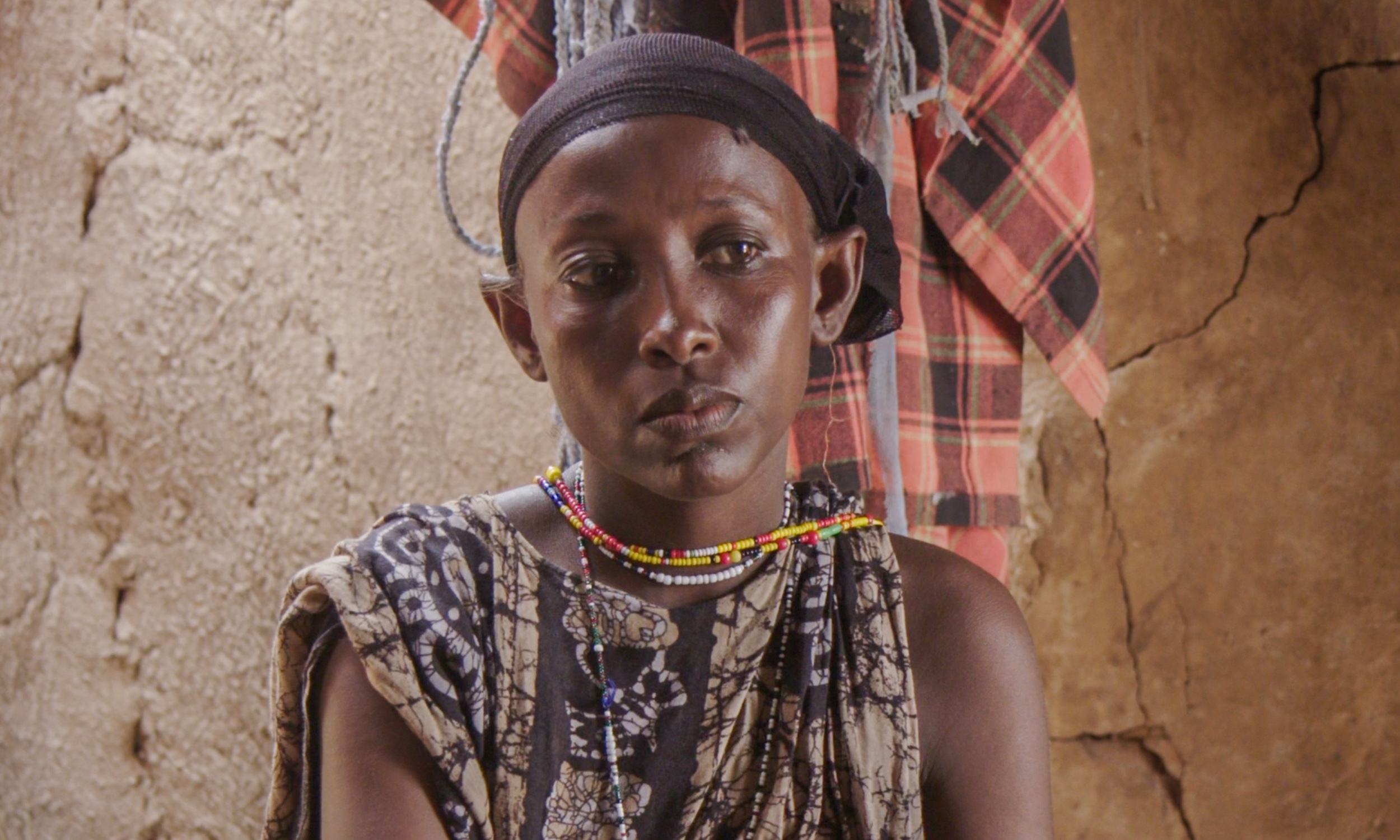 Clip Portrait von einer Mutter, Kenia, 2020.