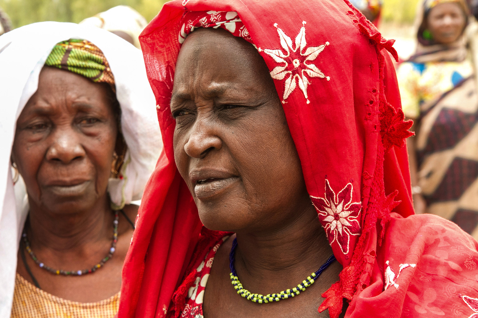 Zwei Bäuerinnen in Mali. Die meisten Menschen in der Region Mopti leben von der Landwirtschaft und der Viehzucht.