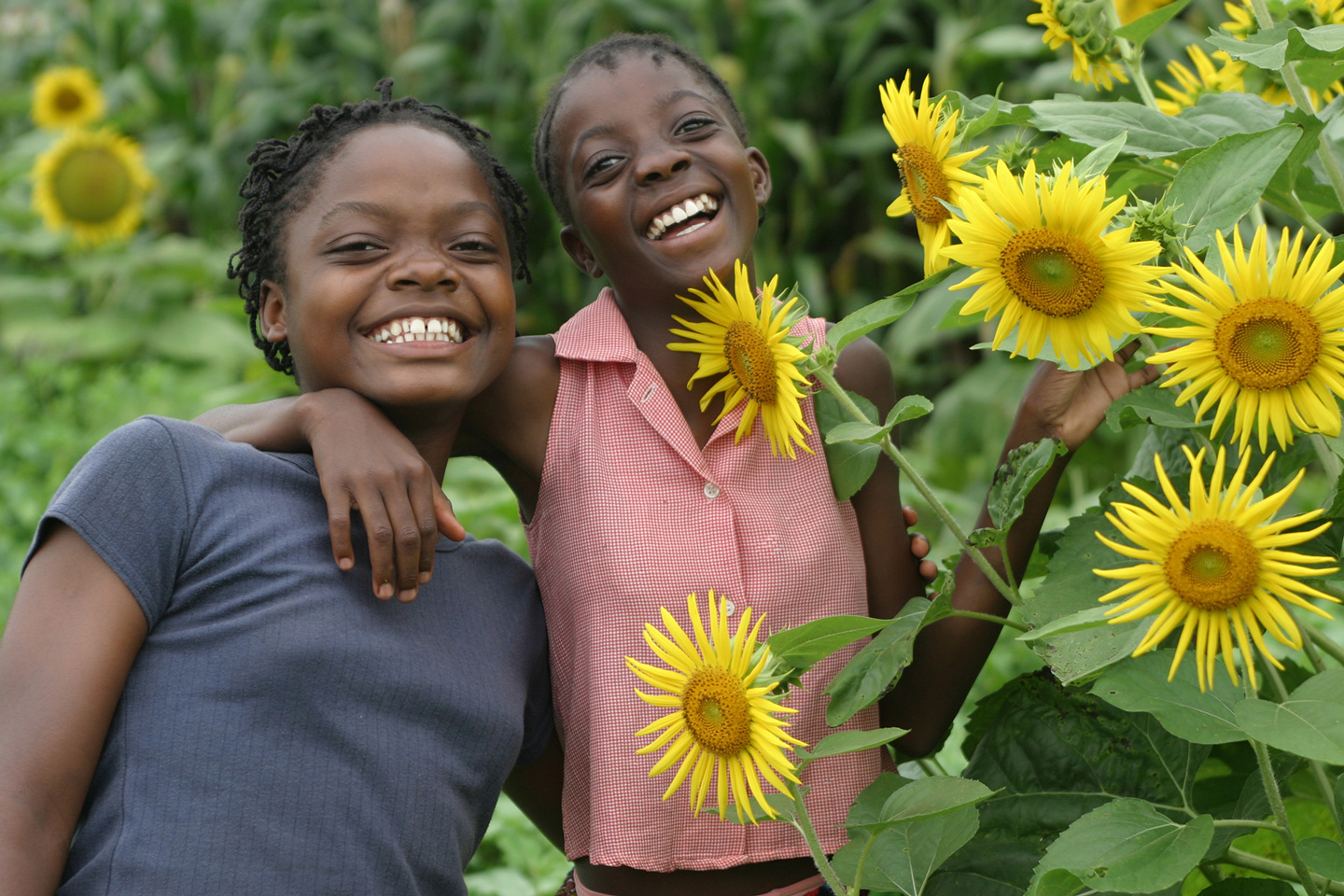 Portrait zweier Maedchen in Namaacha
