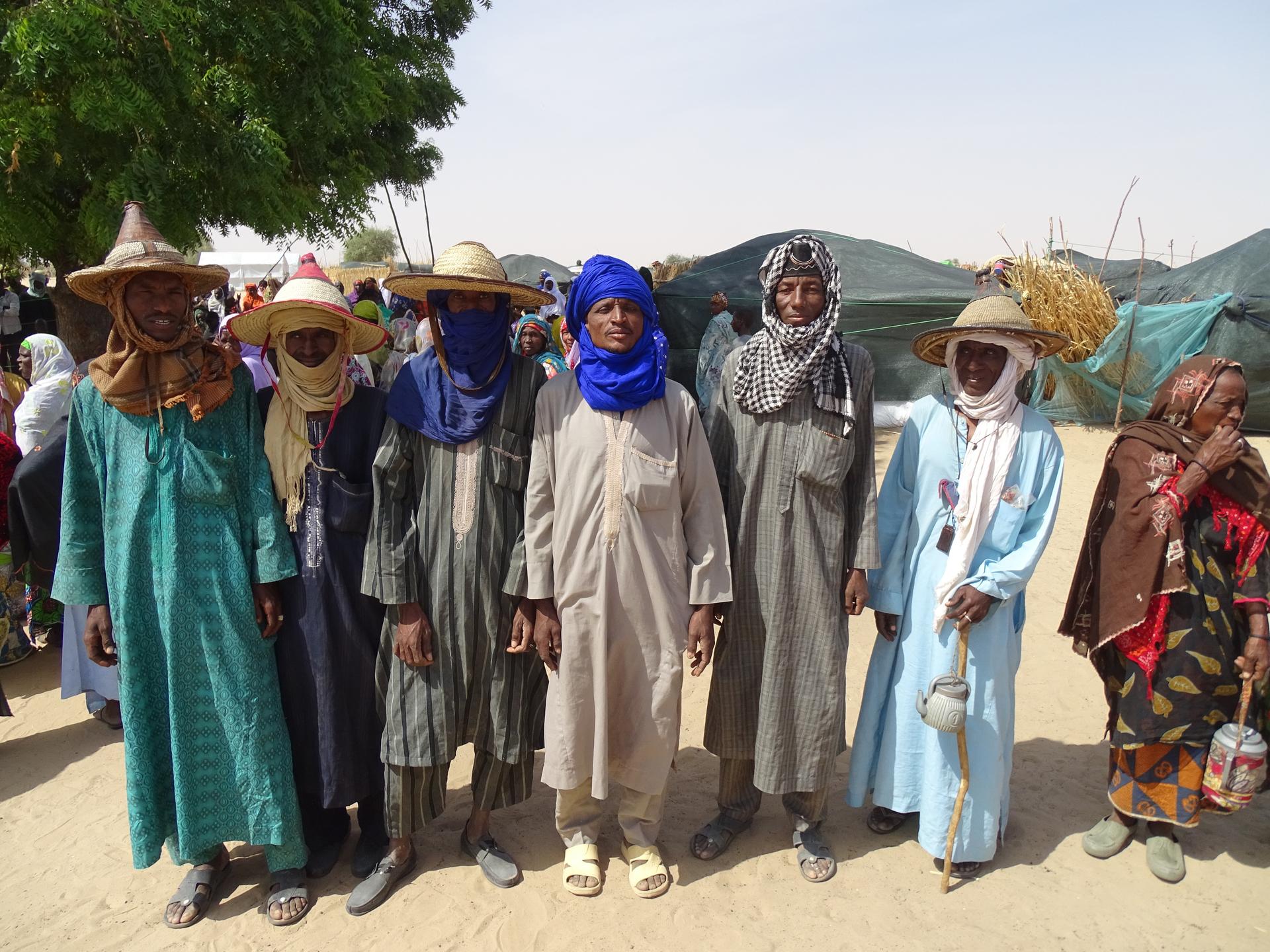 Menschengruppe in Nigeria