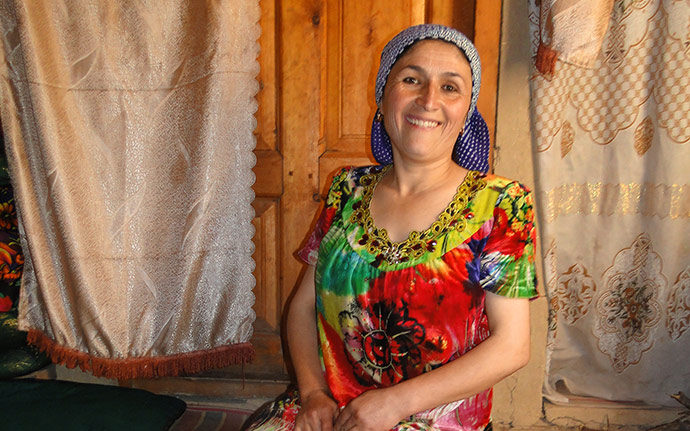 Rukia Nazarowa setzt sich für Frauen und Mädchen ein